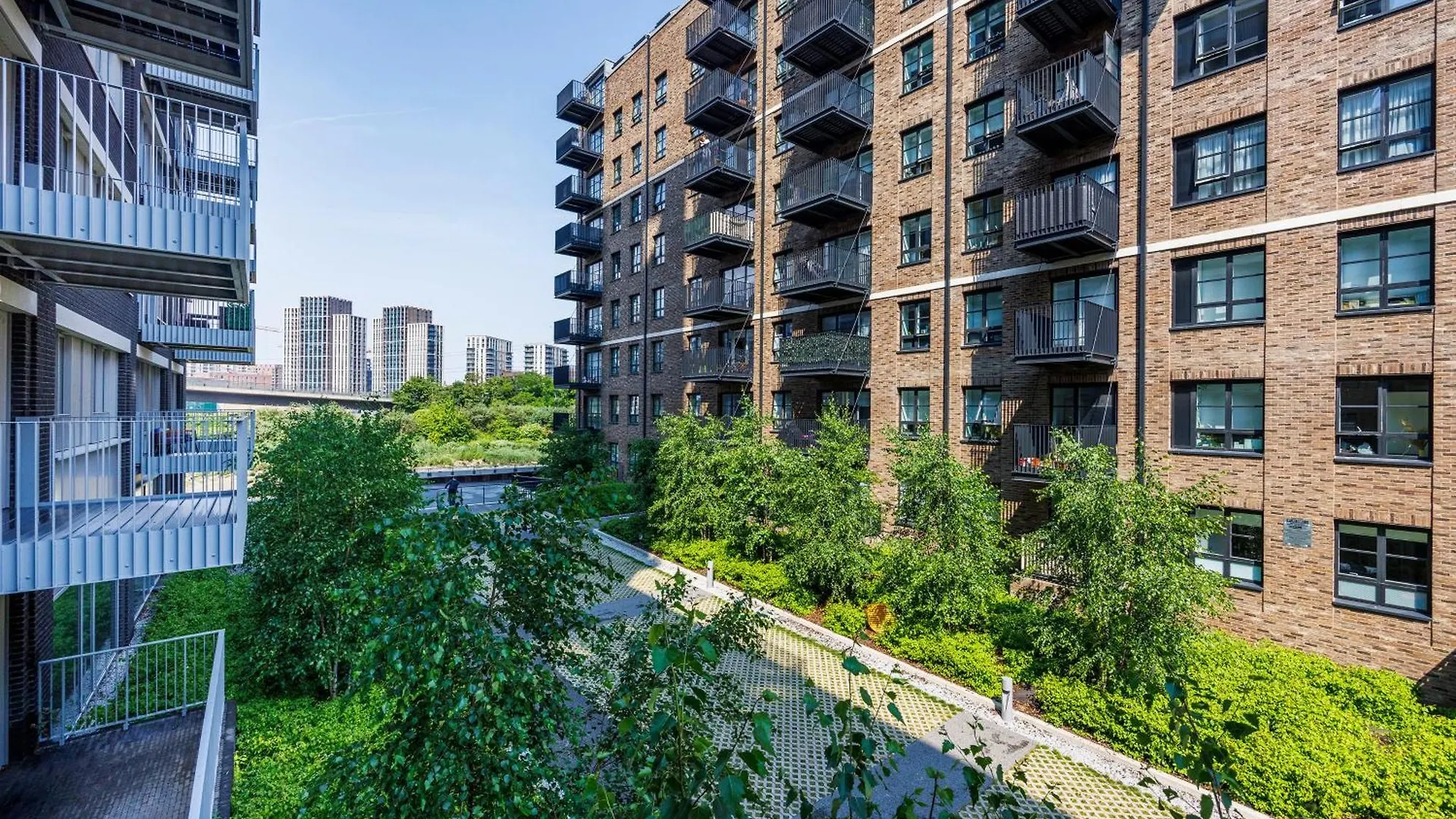Apartment Luxury Apartment-Business-Relocation-Canary Wharf London United Kingdom