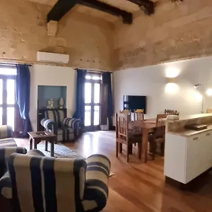  Apartment Vallettacharme - 2 Bedrooms Flat In The Heart Of The Malta