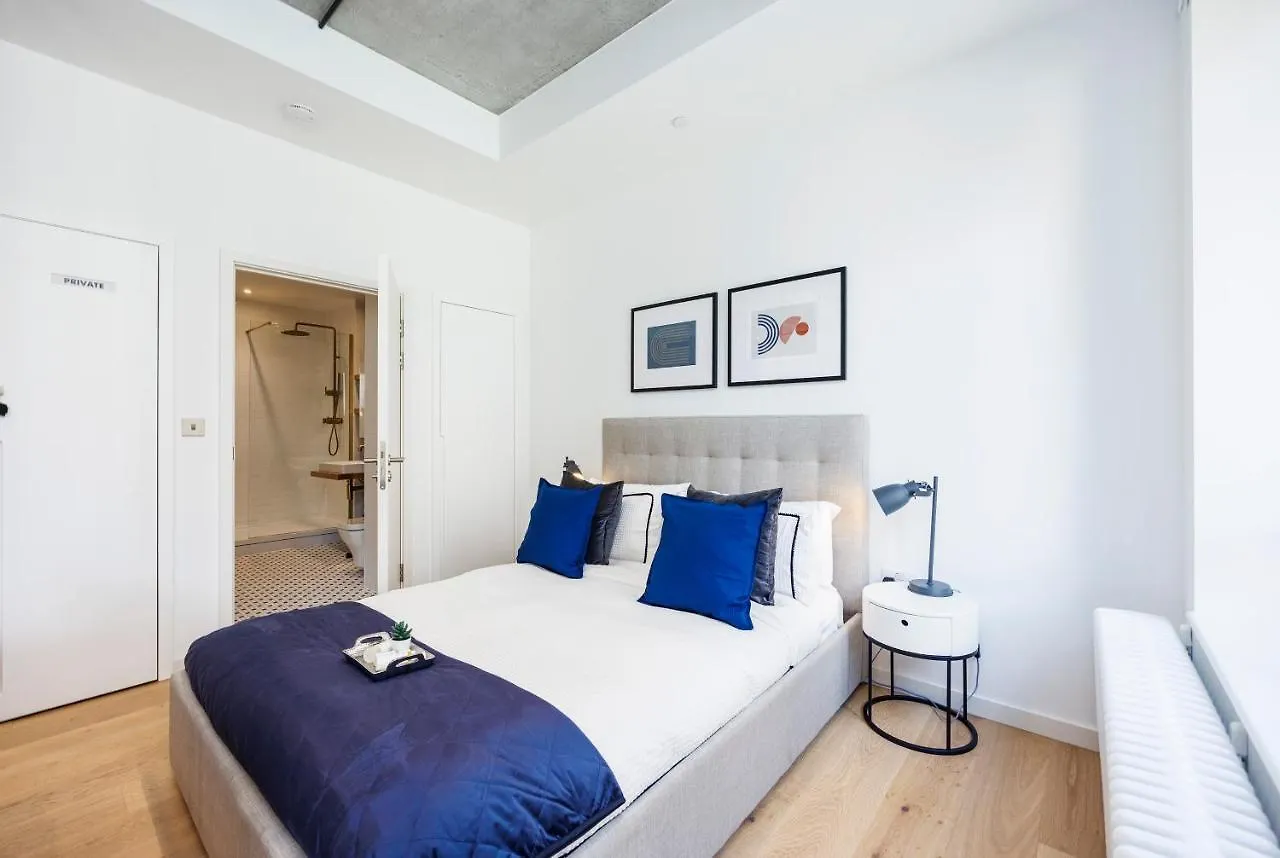 Luxury Apartment-Business-Relocation-Canary Wharf London Apartment